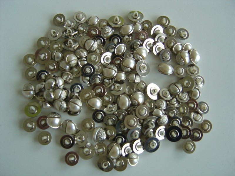 Buttons 80+ Carousel 1