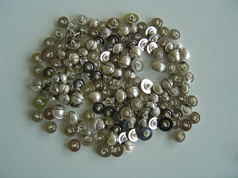 Buttons 80+ Carousel 2