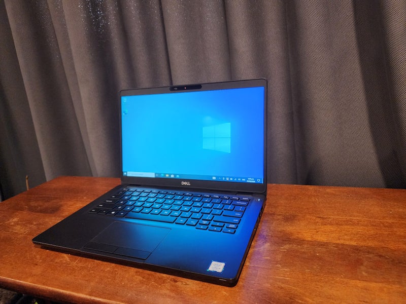Dell Latitude 5300 Business Laptop / i5 8365U / 8 GB RAM / 256GB SSD628678517376011119