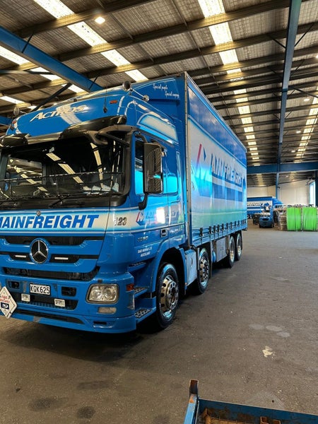 2017 Mercedes-Benz Actros 3260L 600 hp / 14 Pallet62865837700611112