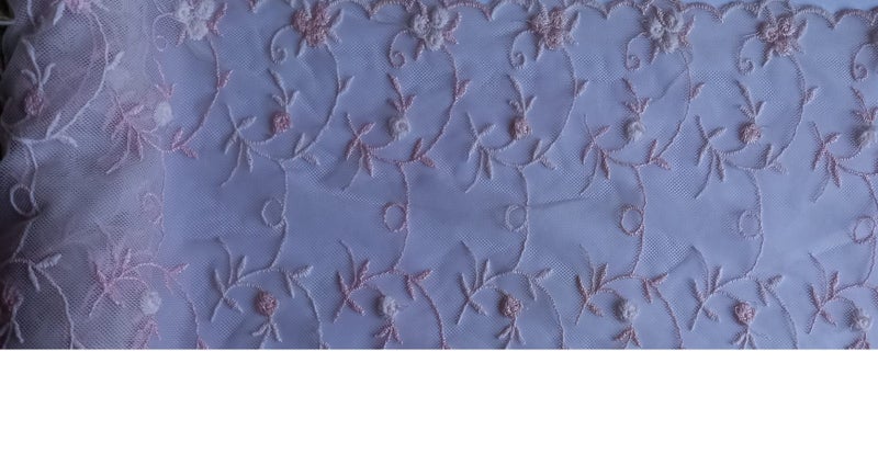 lace 20cm wide 4.4m dusty pink Carousel 2
