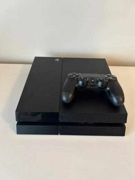 PS4 Original 500GB Black Carousel 2