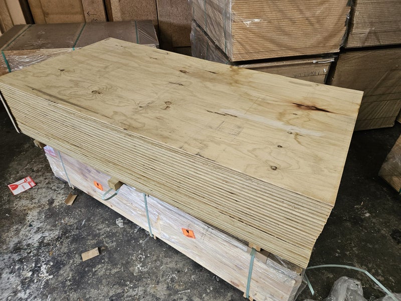 PLY Tongue and Groove 19mm 2700 x 1200 Carousel 1