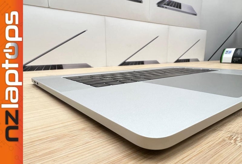 Macbook Pro 15" A1707 (2016-2017) Top Case Silver Carousel 3