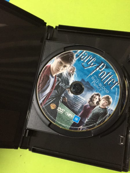 Harry Potter and the Half-Blood Prince (2-Disc Edition) Carousel 3