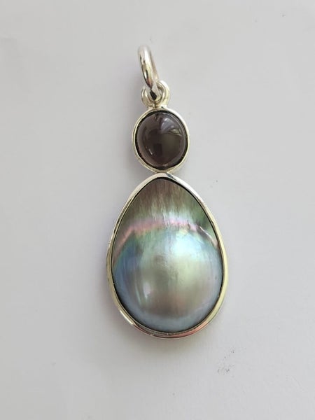 Tahitian Mabea pearl set in Sterling silver Carousel 1