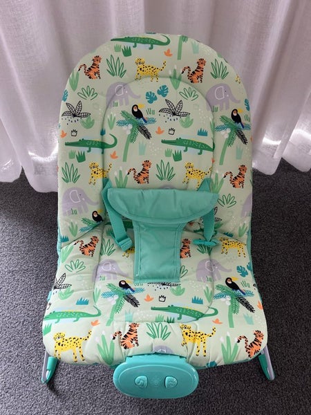 BABY BOUNCER VIBRATES & MELODIES JUNGLE THEME NEW WITH BOX Carousel 1