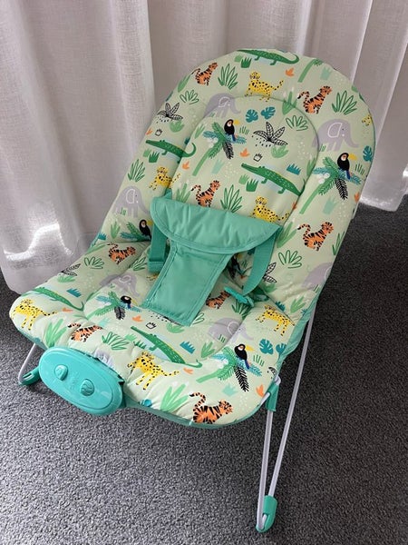 BABY BOUNCER VIBRATES & MELODIES JUNGLE THEME NEW WITH BOX Carousel 2