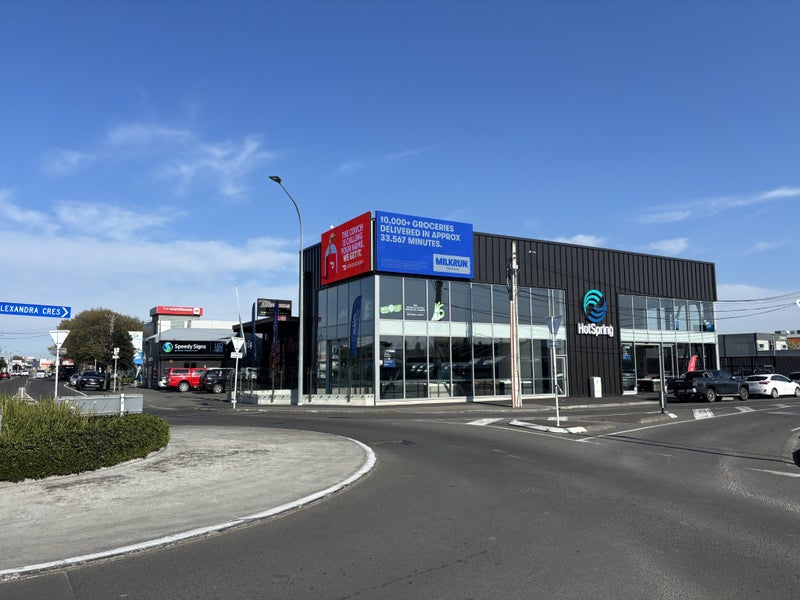 Image 1 of 8