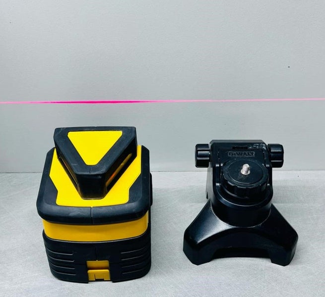 DEWALT DW0811-XJ 360 Cross Line Laser Carousel 4