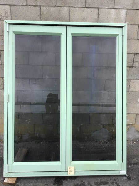 Aluminium Bifold Doors 1600w x 2000h Carousel 1