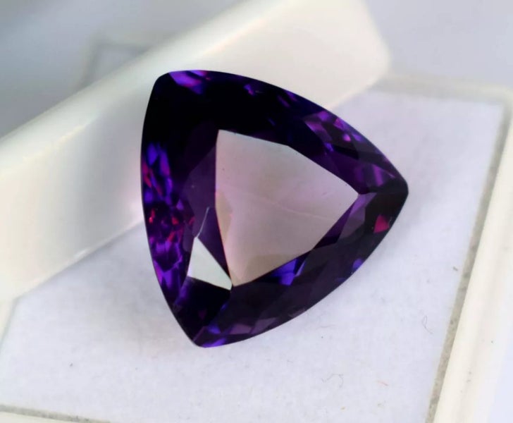 Amethyst Natural Deep purple Clarity=Clean 37.70Ct Unheated Untreated Carousel 2