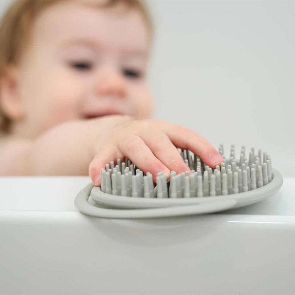 Haakaa: Rainbow Silicone Shampoo Brush - Lavender Carousel 5