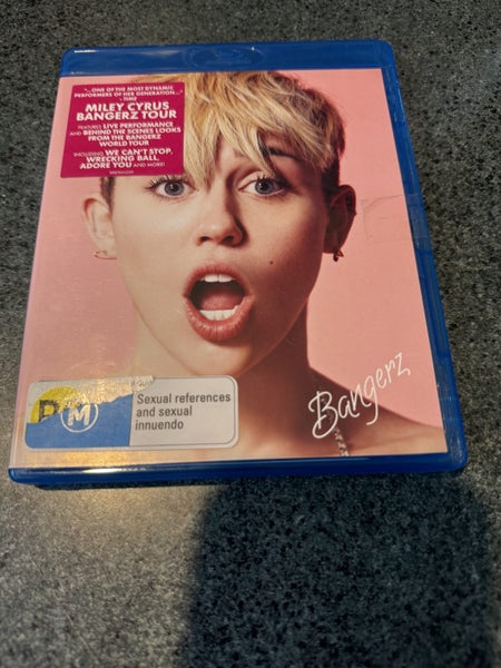 Miley Cyrus BANGERZ TOUR