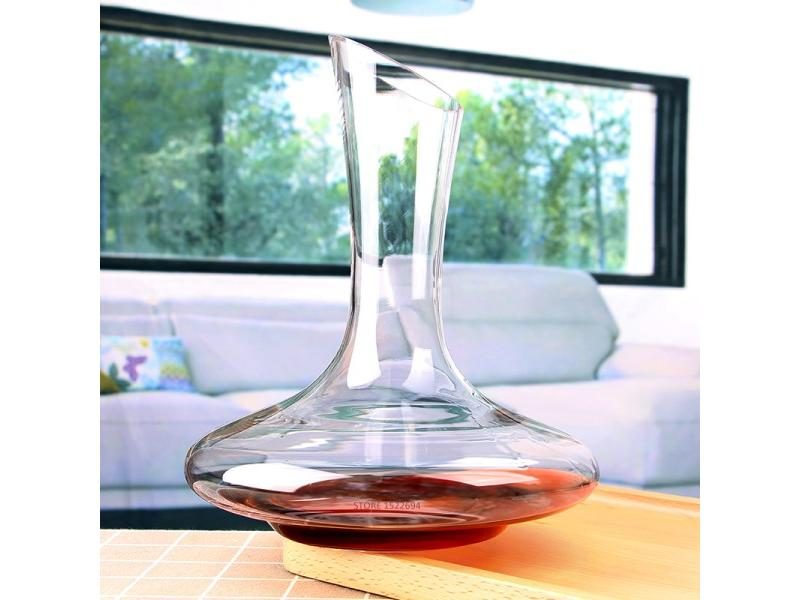 Glass Decanter Carousel 1