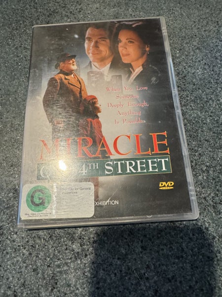 Miracle on 34th Street Carousel 1