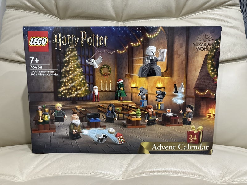 LEGO Harry Potter 76438 - Advent Calendar 2024 Carousel 1