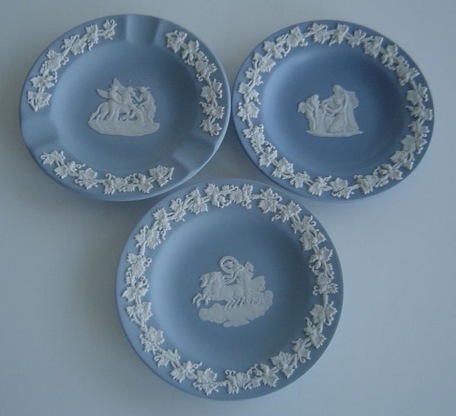 Wedgwood Dishes x 3 Vine Leaf On Rim Carousel 1