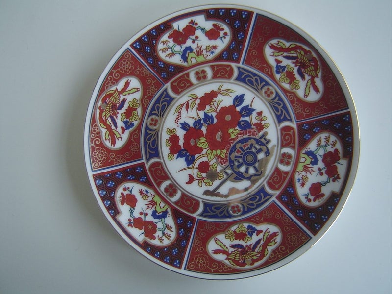 Collection of 7 Oriental Plates For Display Carousel 15
