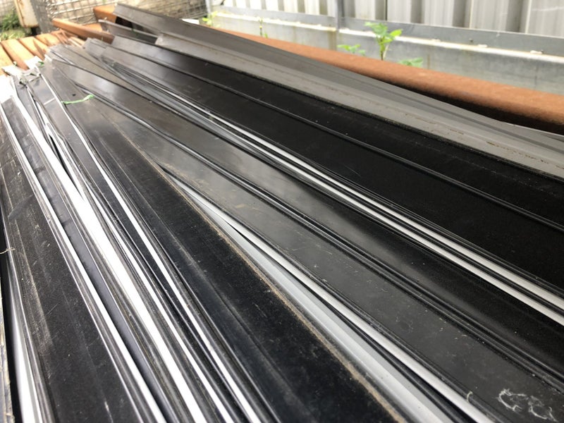 JAMES HARDIE EXOTEC TOP HAT SNAP STRIP 4800MM Carousel 2