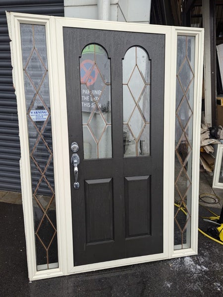 Timber entrance door unit in Ali frame - lead light - 1520 w x 2050 h62863243301633113