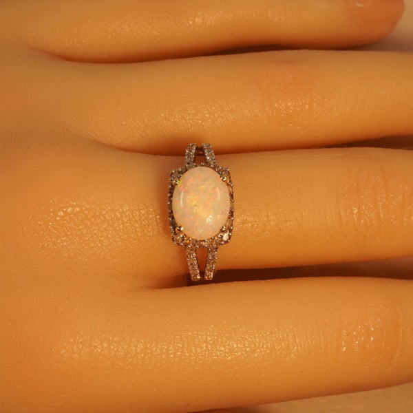 Breathtaking Natural Australian Opal & Diamond Ring 10ct Carousel 10