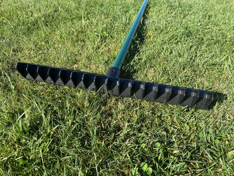 Razor Rake - Golf - 410mm wide, move less sand around the bunker Carousel 1