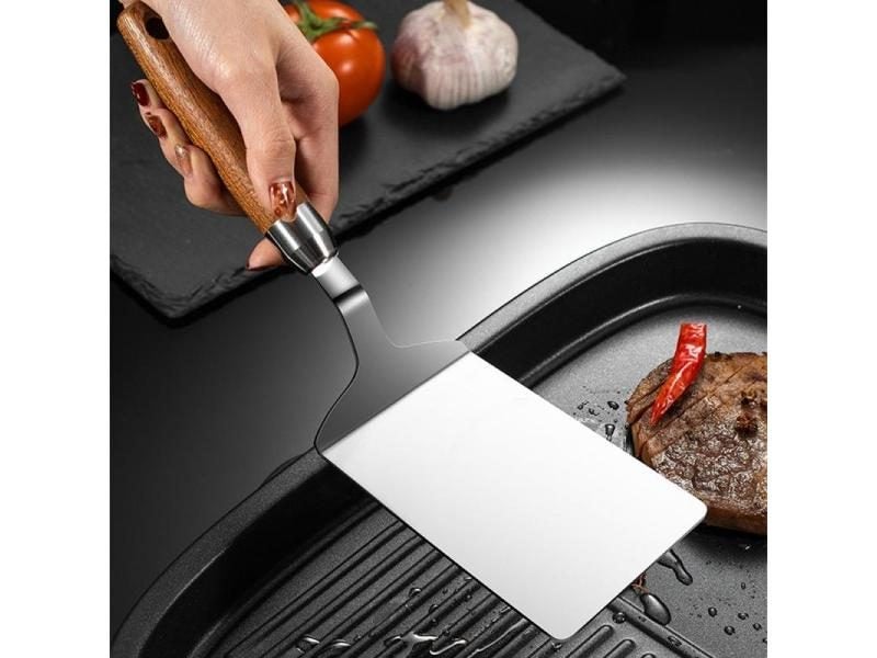 Multifunction 430 Wooden Handle Frying Shovel Barbecue Utensils Kitchen Shovel Carousel 2