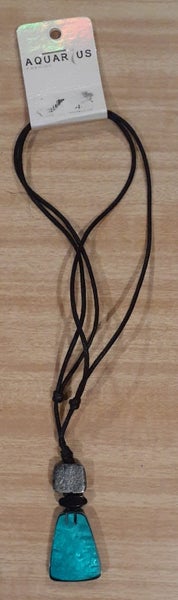 FINAL LISTING UNWANTED GIFT - TEAL BLUE/GREEN NECKLACE Carousel 1