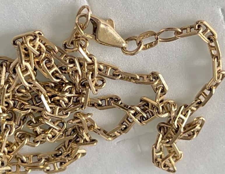 14ct yellow gold chain. Carousel 1