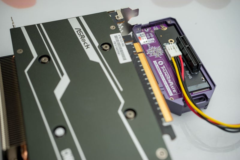 M.2 to PCIe adapter Carousel 6