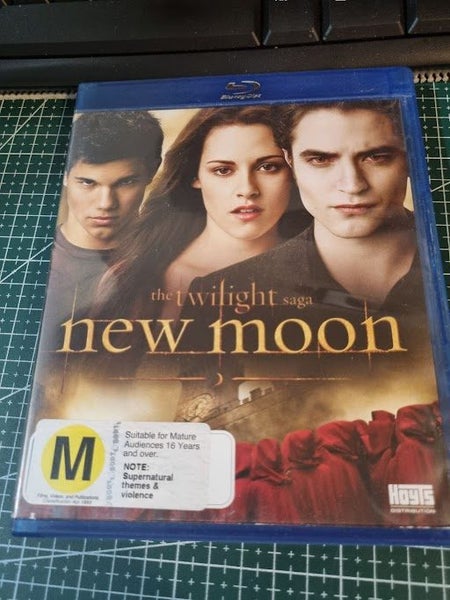 THE TWILIGHT SAGA ~ NEW MOON Carousel 1