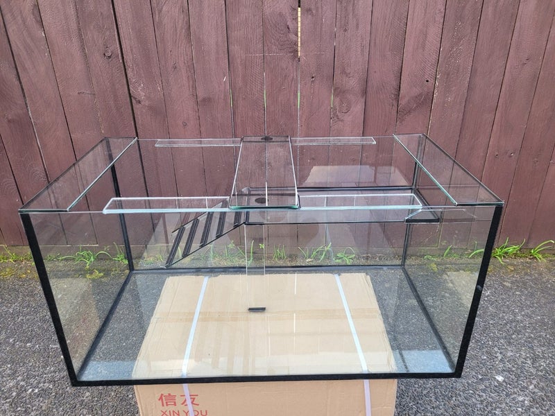 Turtle tank 6mm 90x45x45H Carousel 1