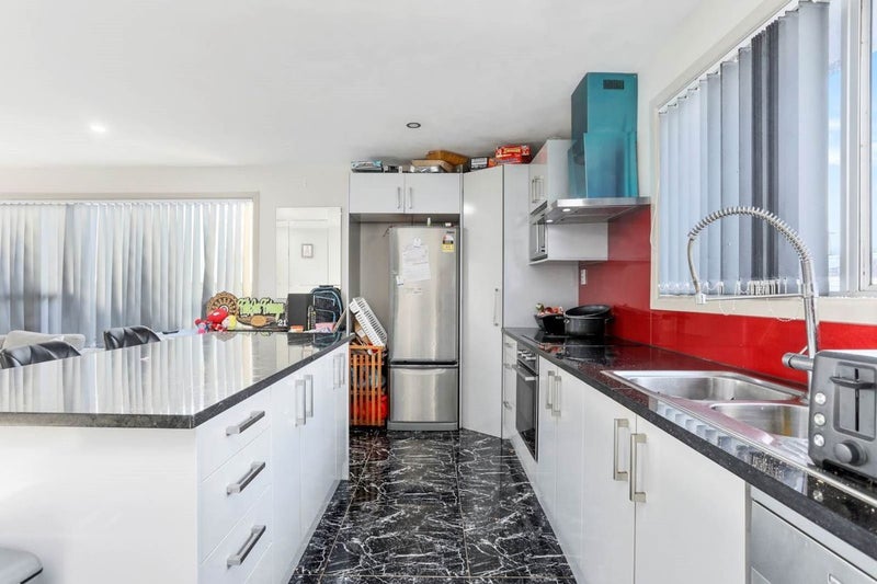 Property Valuation for 19 Heyford Close, Mangere, Auckland Trade Me