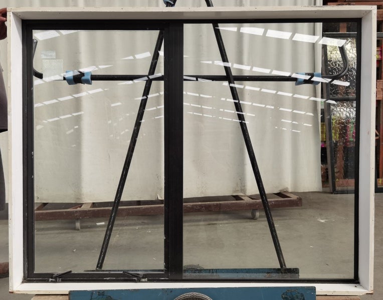Dark Grey Aluminium Single Awning Window H1195 x W1515 DR6925 Carousel 2