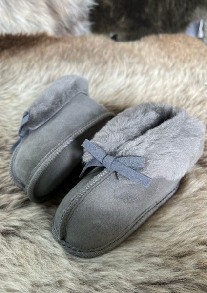 SALE! Munchkin Slippers - Grey Carousel 1