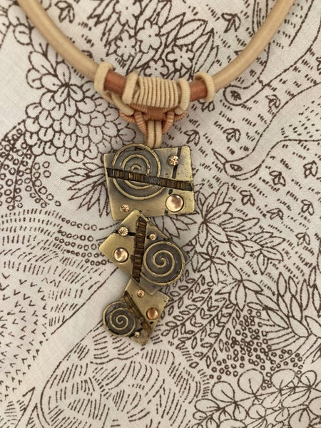 vintage retro funky spiral necklace Carousel 2