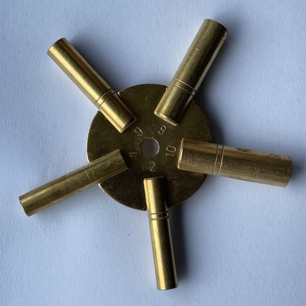 EVEN Universal Clock Winding Keys Five-Pronged Brass (2-10), EFP2-10 Carousel 1