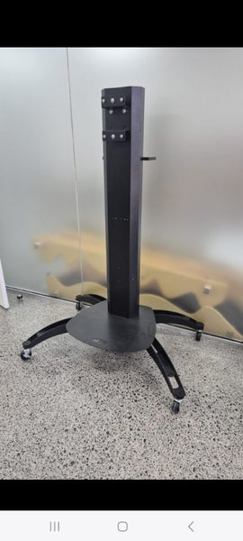 Movable TV Stand Carousel 1