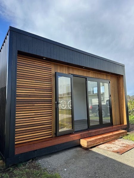 Luxury Cabin With Skylight. Carousel 2