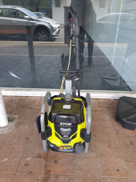 Ryobi RPW3600 36V 1800PSI Pressure Washer** Carousel 1