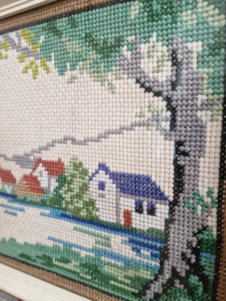 Retro framed cross stitch. Carousel 2