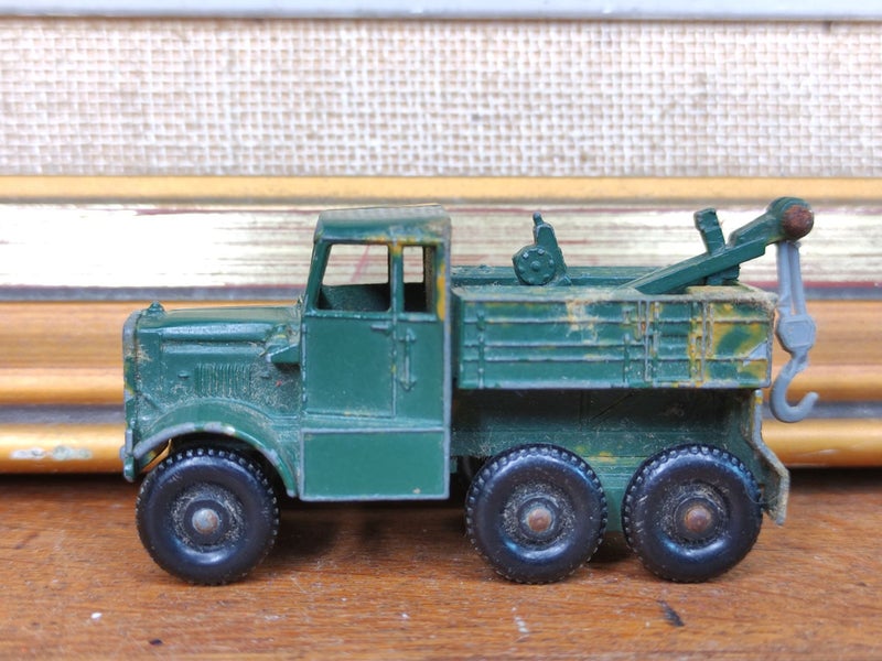 Lesney Matchbox Scammel Breakdown Truck No. 64 | Army Green Carousel 2