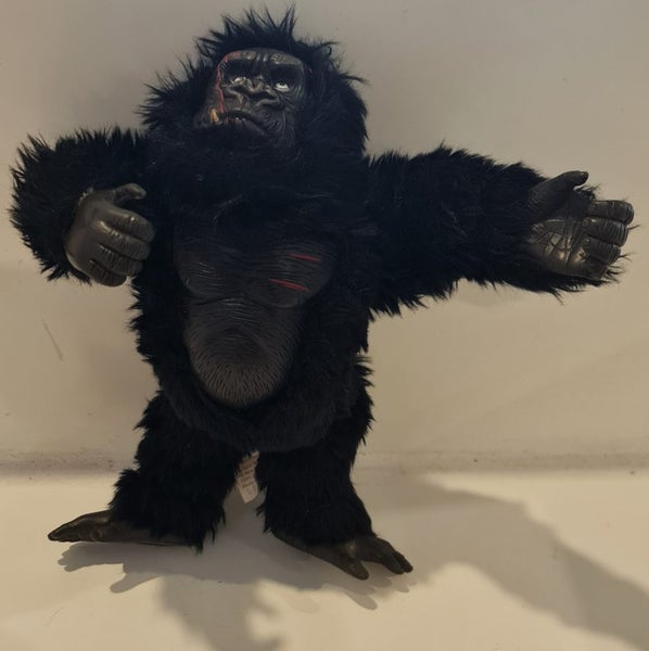 King Kong Soft Toy... Universal Studios 2005 ^ Carousel 1