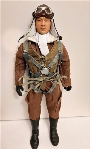 Warbird Pilots Quality Pilot Figures - This Auction 15" Civilian Carousel 2