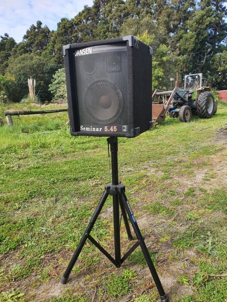 JANSEN Seminar 5.45 speaker and stand, kumeu Carousel 1