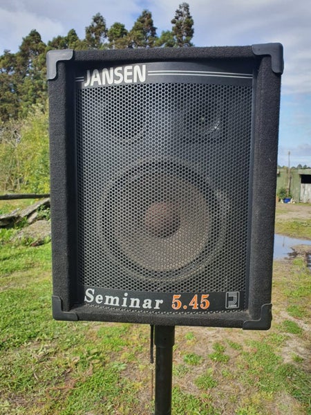 JANSEN Seminar 5.45 speaker and stand, kumeu Carousel 2