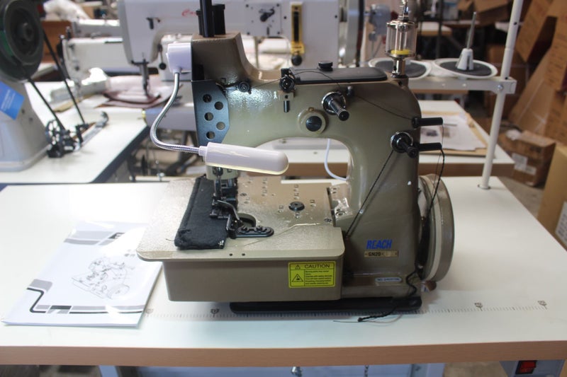 CARPET OVERLOCKER 2 THREAD COMPLETE SERVO MOTOR SPECIAL 20 % OFF Carousel 2