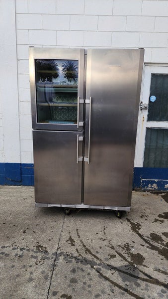 Side by Side Fridge/Freezer with Wine Cooler Carousel 1