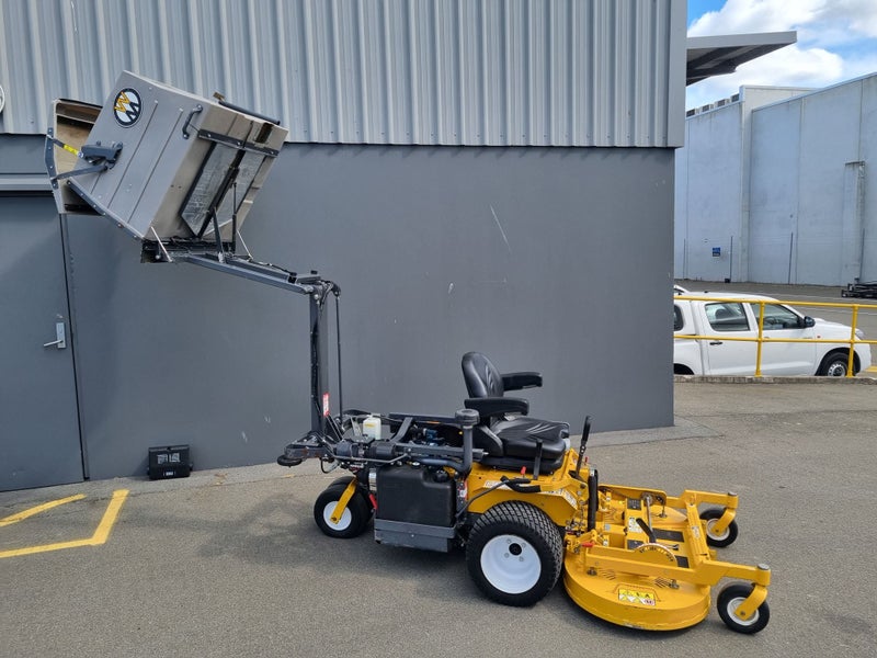 Walker Mower Diesel D21d with Hi Lift Catcher kit Carousel 2